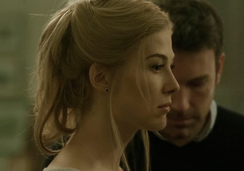 gone girl review of Amy Dunne by Erin Lafond
